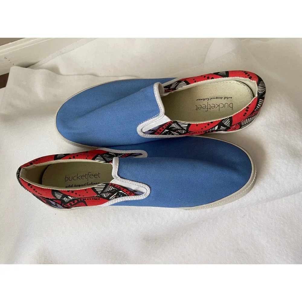 Bucketfeet slip sneakers